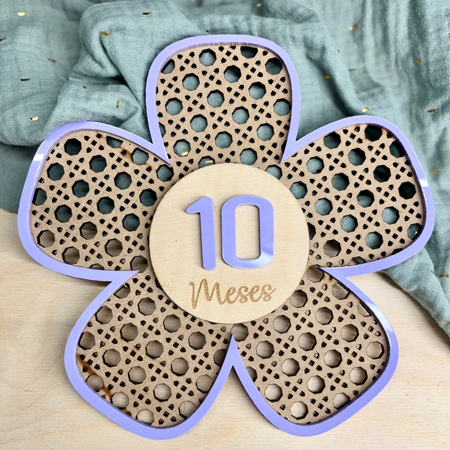 CUMPLE MES FLOR DE RATÁN