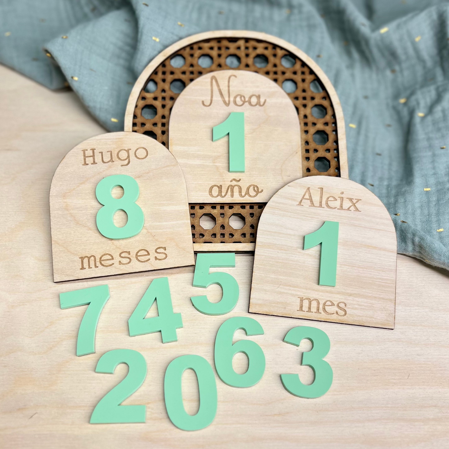 CUMPLE MES ARCO DE RATÁN