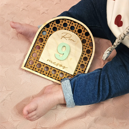 CUMPLE MES ARCO DE RATÁN